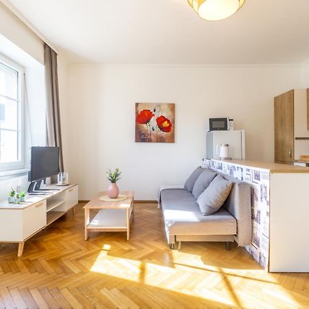 Next To Stadion, Near To Lainzer Tiergarten Apartment Wien Ngoại thất bức ảnh